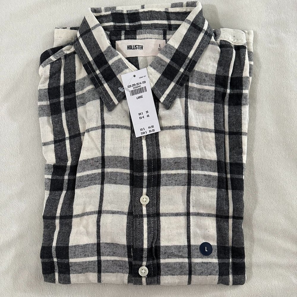 Hollister Men's Large Cream, Black, & Gray Plaid Flannel Shirt